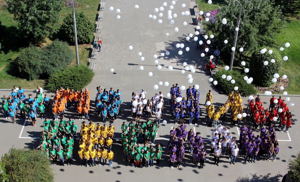 Студенты Волгоградского государственного университета присоединились к всероссийской акции Помним Беслан 3 сентября(3).jpg